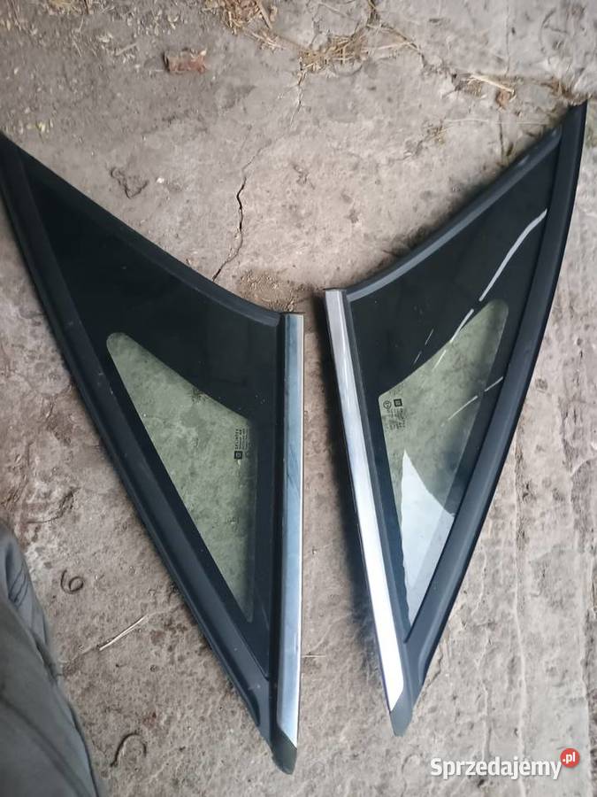 Szyba boczna karoseryjna trójkątna chrom Opel Wola Siennicka