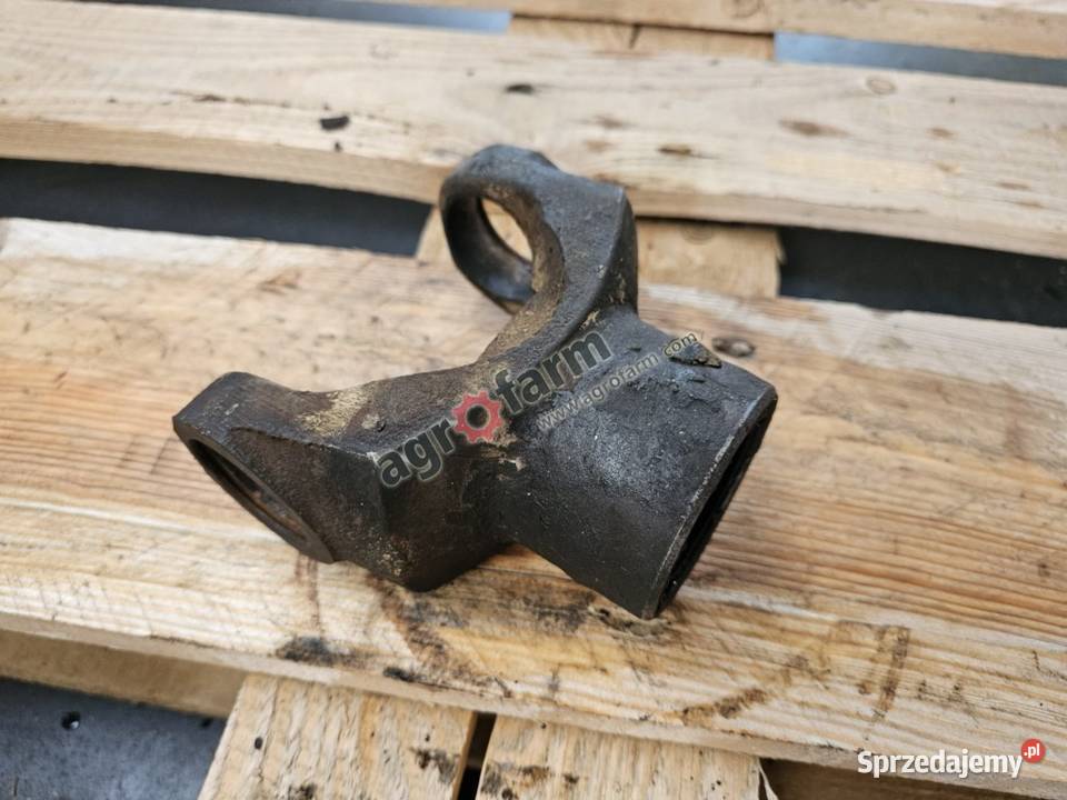 Widełki półosi FWD Ford 8770 8670 8870 Byków