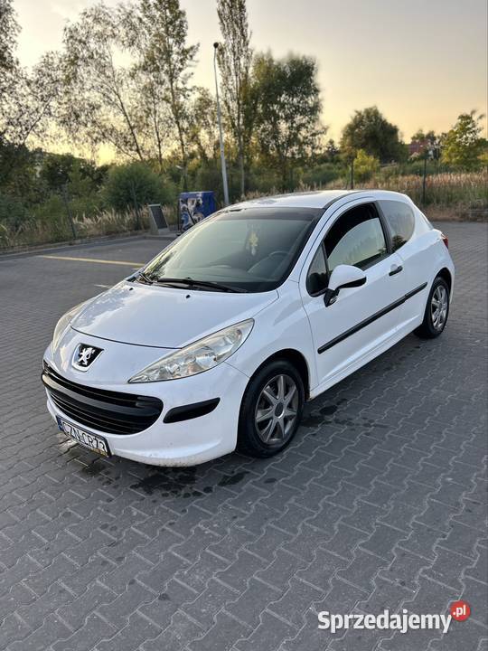 Peugeot 207 14 HDI 75 kupiony w polskim salonie kujawsko-pomorskie Inowrocław