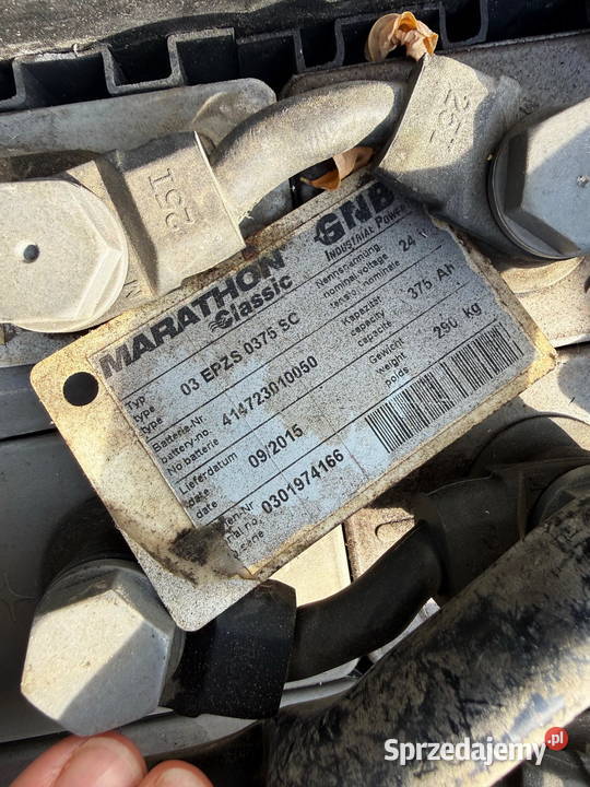 paleciak elektryczny z masztem Linde L14 AP