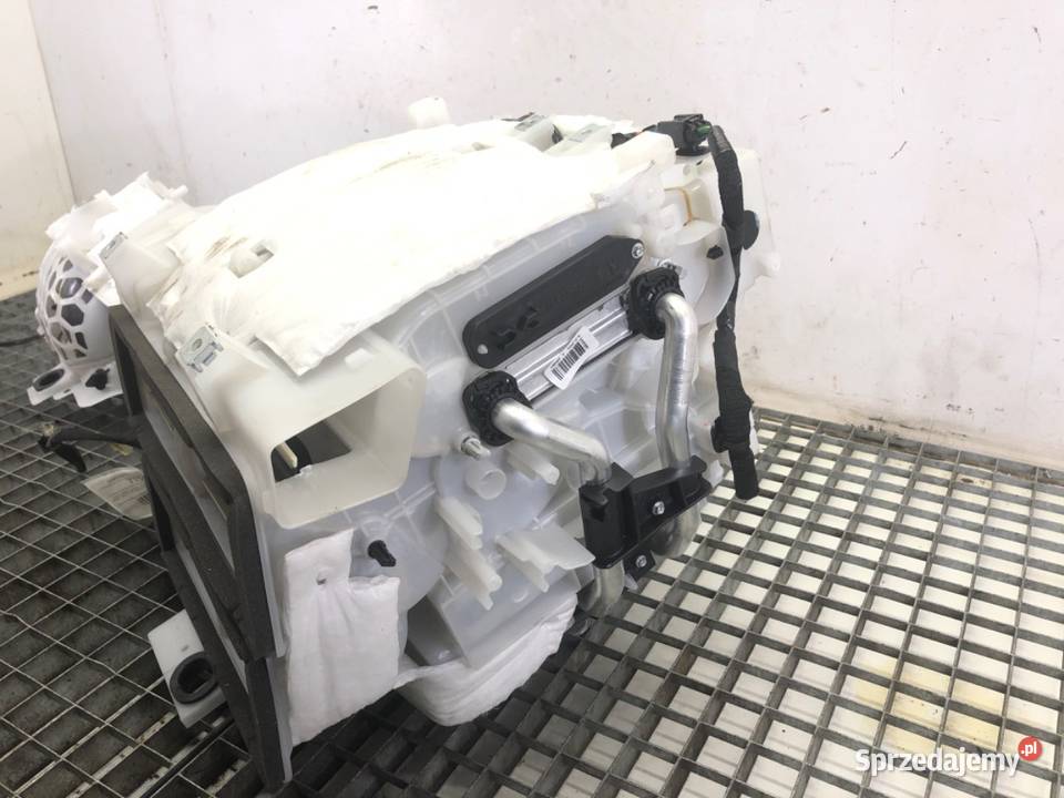 NAGRZEWNICA KOMPLETNA KOMBAJN OPEL COMBO D osobowe