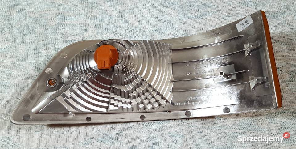 KIERUNKOWSKAZ PRAWY PRZÓD MERCEDES ATEGO Mielęcin