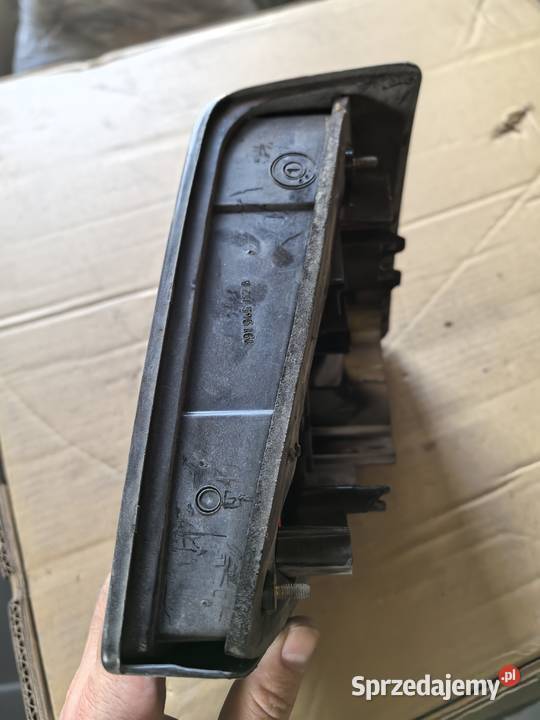 Lampa tylna prawa Saturnus golf mk2
