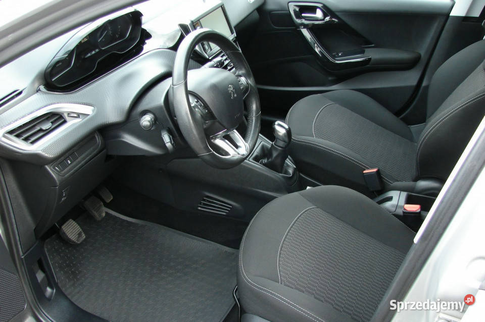Peugeot 208 12 E 90 Klima I 20122019 isofix
