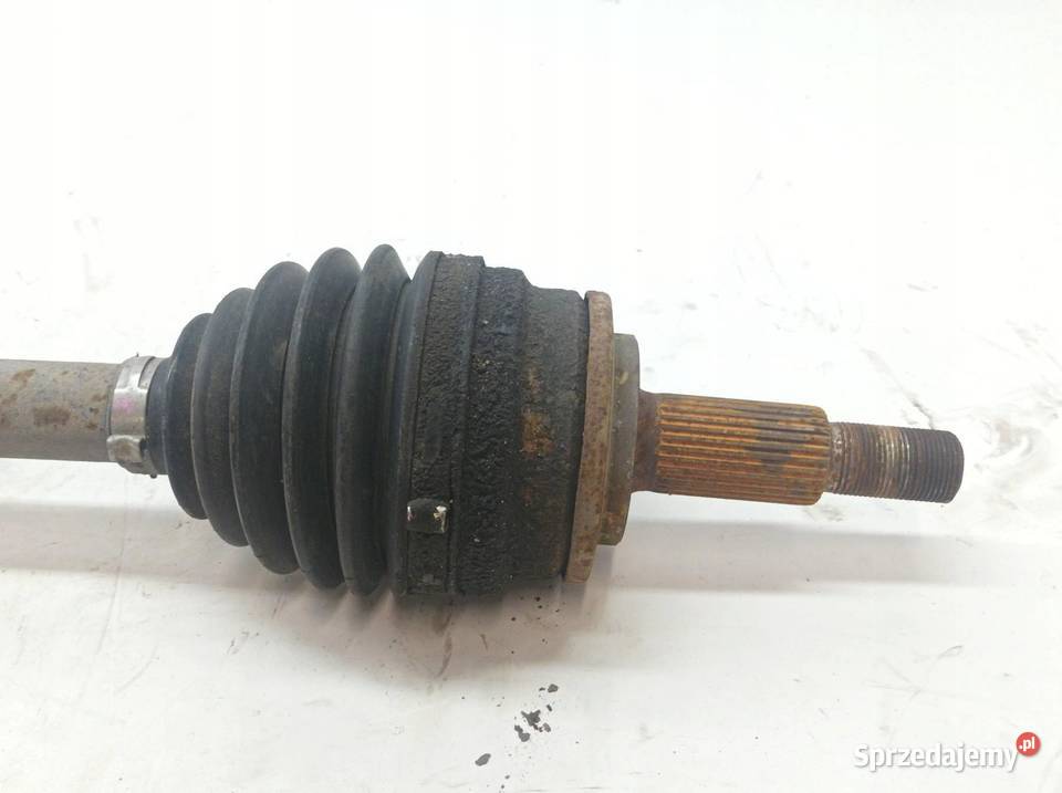 PÓŁOŚ PRAWY PRZÓD 20 D E15 4341002590 Toyota sprzedam