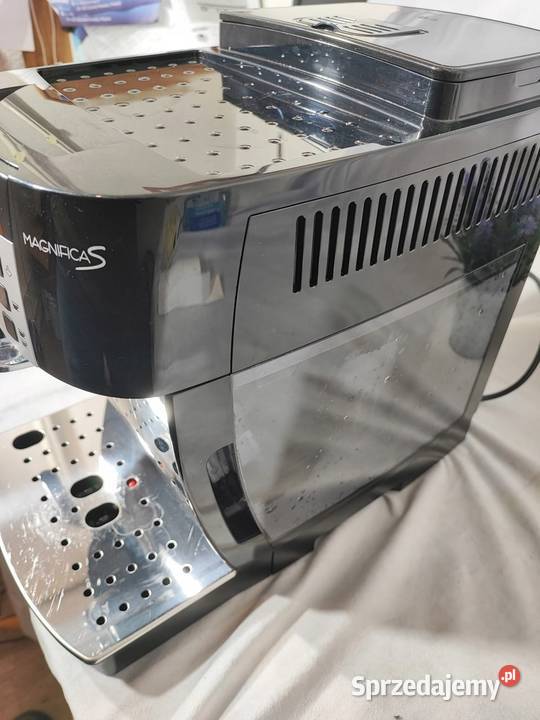 OUTLET Automatyczny ekspres ciśnieniowy DeLonghi Świerklaniec