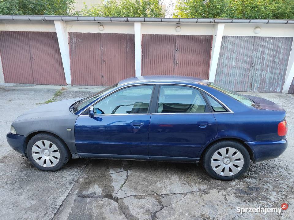 Audi A4 23 165 QUATRO benzyna Kraków sprzedam
