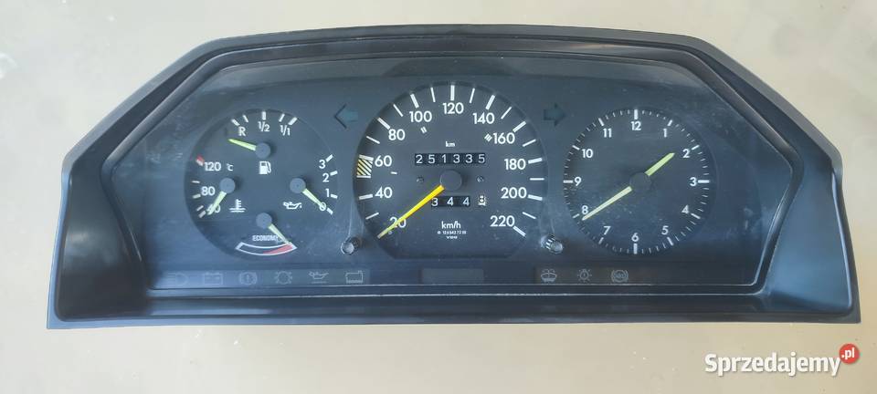 Licznik Mercedes w124 Liczniki i zegary Krosno