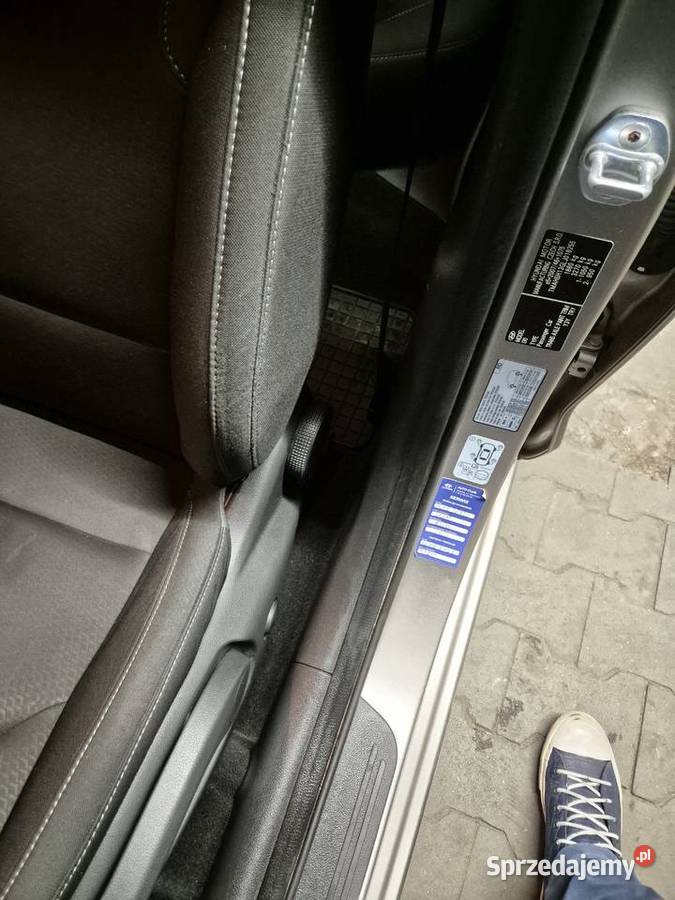 Hyundai i30 fastback 43 salon polska Poznań