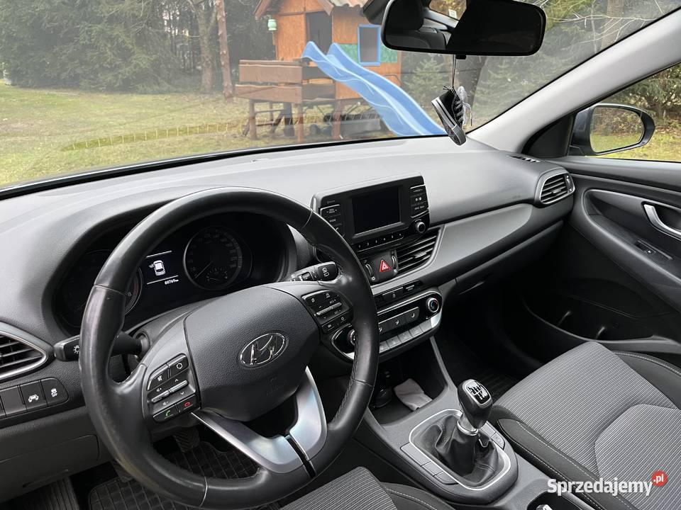 Hyundai i30 14 100 2018r Kombi Brwinów sprzedam