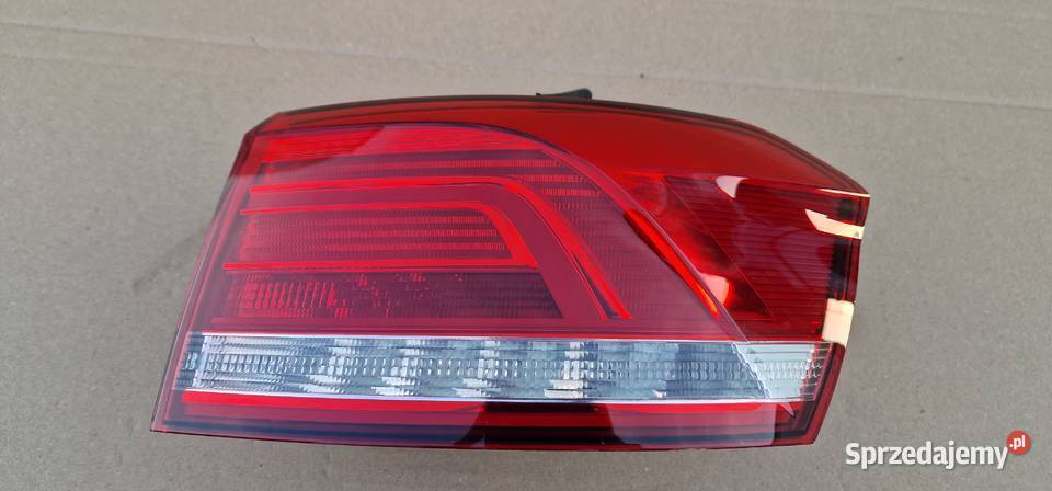VW PASSAT B8 KOMBI LAMPA PRAWA PRAWY TYŁ IDEALNA osobowe sprzedam