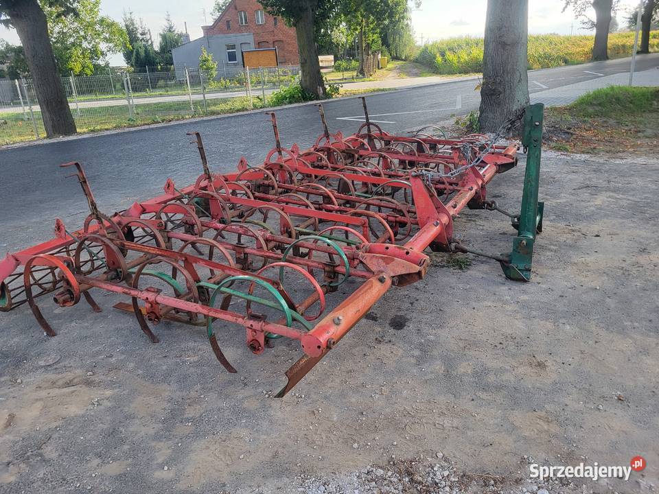 Agregat uprawowy kverneland z włoką i wałami nieuszkodzony Wąbrzeźno
