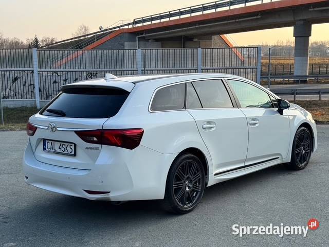 Avensis 2018r 18 Polski salon Serwis Kamera 1800cm3 Toruń