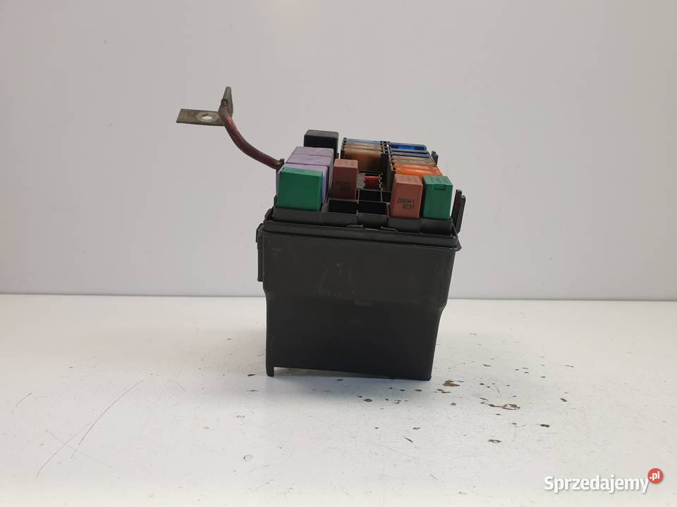 Renault Laguna II 19 DCI SKRZYNKA BEZPIECZNIKÓW osobowe