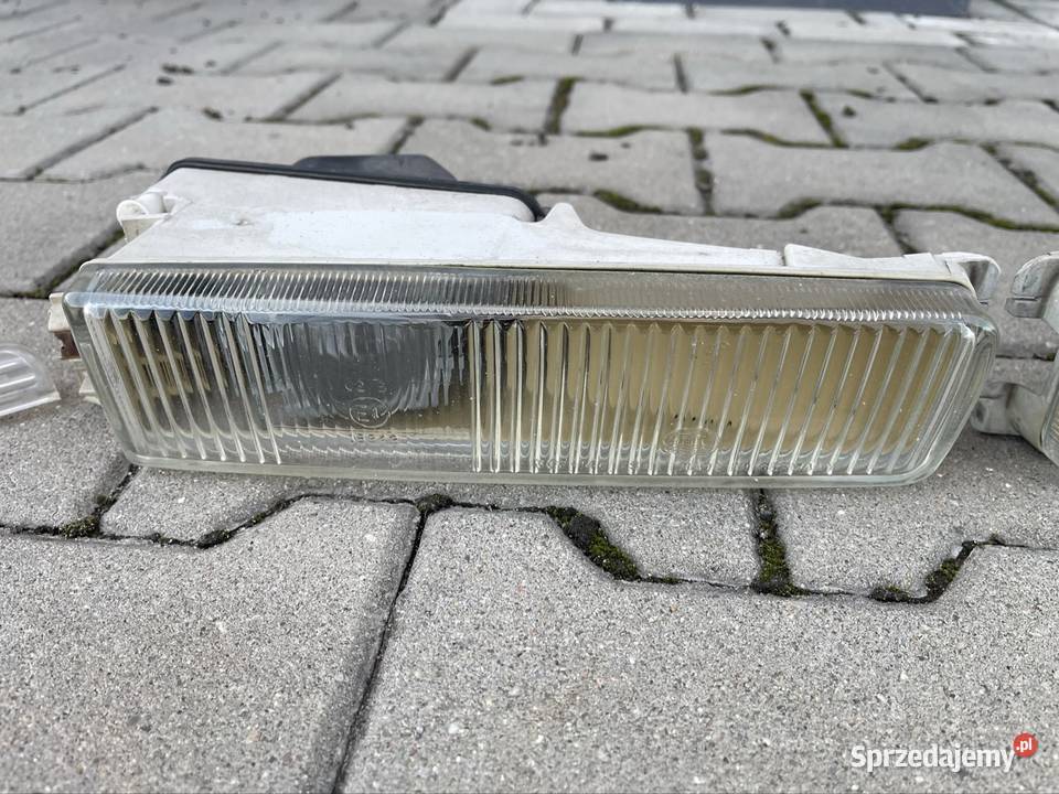 Halogeny Audi 80 b4 komplet z zaślepkami HELLA Lampy przeciwmgielne sprzedam