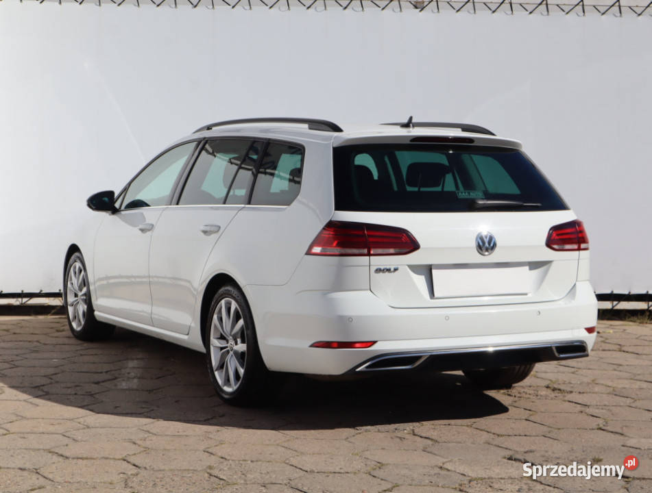 VW Golf 15 TSI isofix