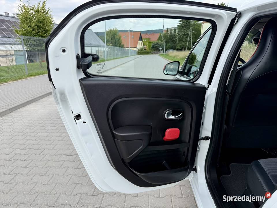 Renault Twingo Lux Edition Mega Wygląd 2015 r 900cm3 dolnośląskie Kłodzko