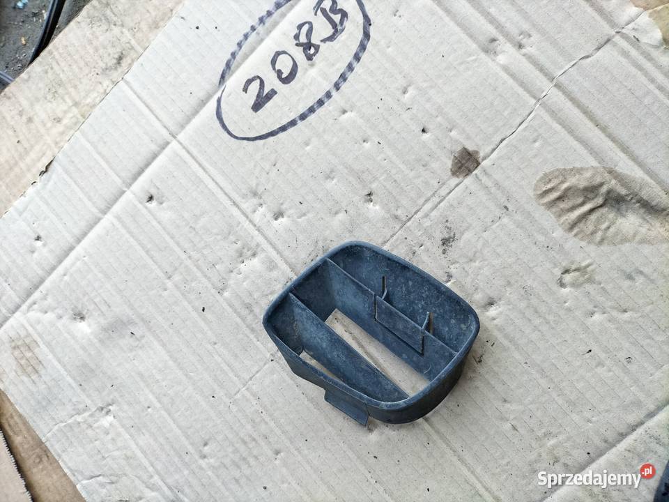AUDI 80 B3 80B3 893807367 KRATKA PRZEDNIEGO osobowe Kamień-Kolonia sprzedam