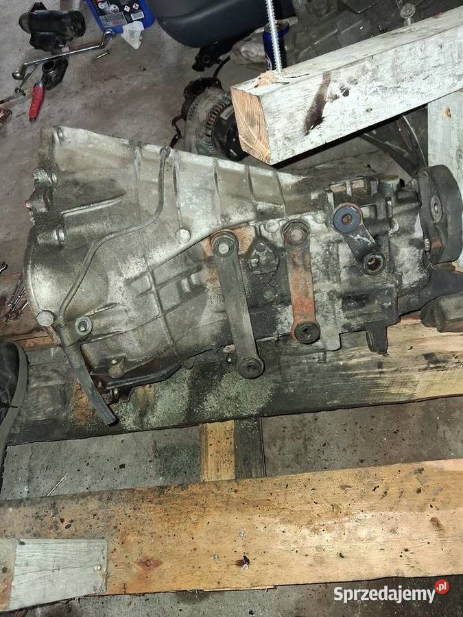 Skrzynia pięcio biegowa manualna mercedes w124 Czarna Woda