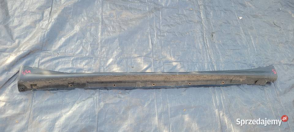 NISSAN JUKE PRAWY PRÓG LISTWA PROGOWA PRAWA osobowe Ruda Śląska