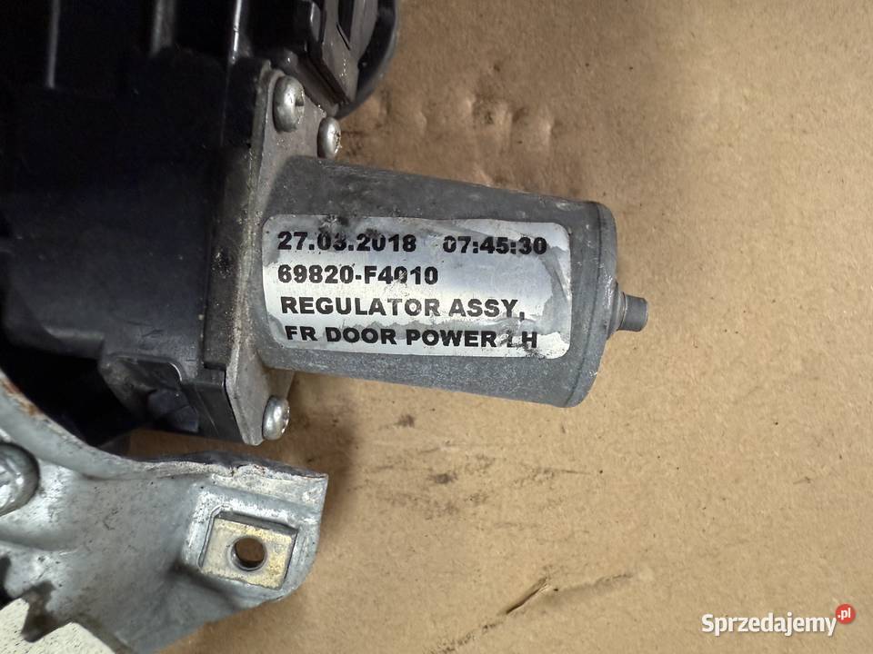 Toyota Chr 18 hybryda podnośniksilnik szyby lewy sprzedam