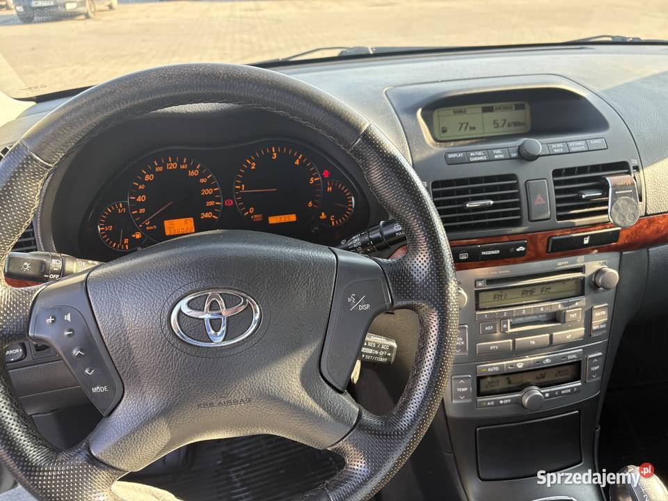 Toyota Avensis 20D4D 116 2004r zadbana Oleśnica