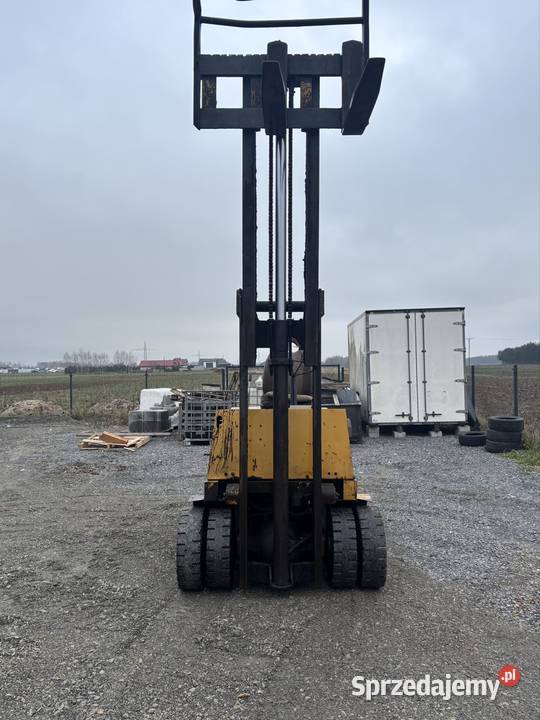 Wózek widłowy Bułgar Dv 17 33 Z silnikiem Wózki widłowe Motycze Poduchowne