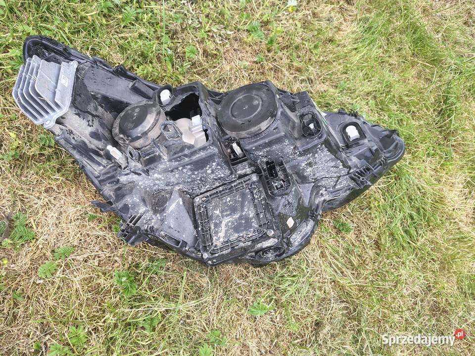 Lampa Renault Megane IV lewa strona reflektor Krotoszyn