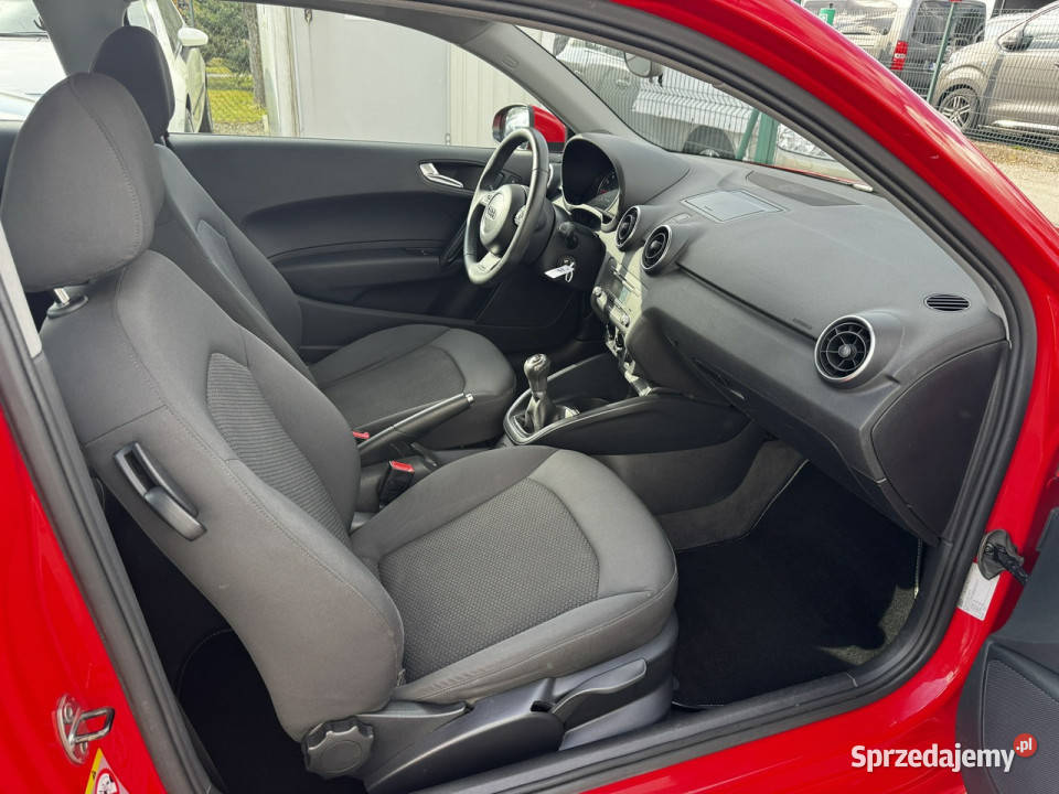 Audi A1 3drzwiowe RatyZamiana Gwarancja Audi A1 czerwony
