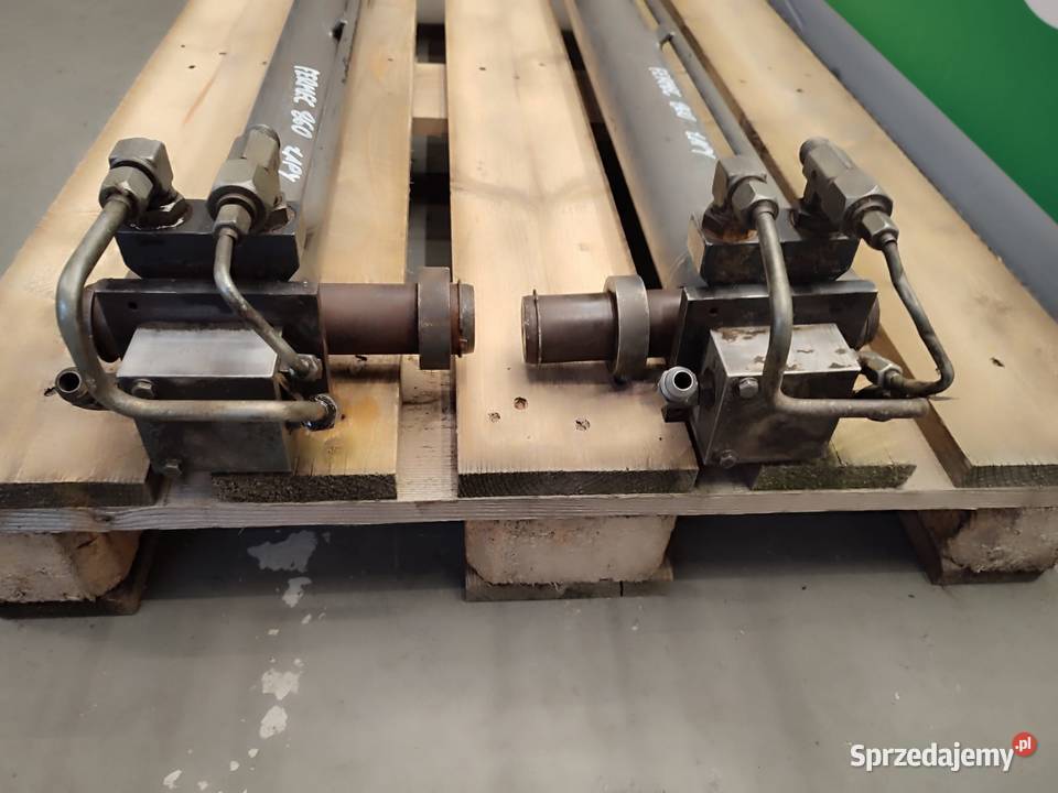 Siłownik hydrauliczny wychyłu przedniego sprzedam