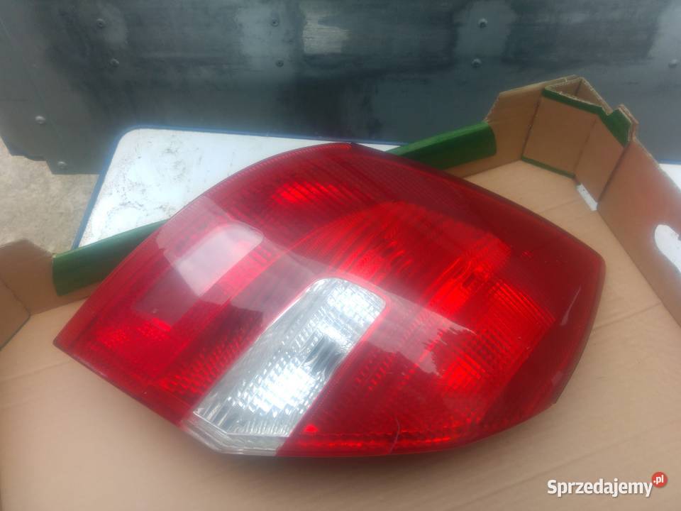 5J6945111Skoda Fabia II lampa tylna tył L Lewe Dębno sprzedam