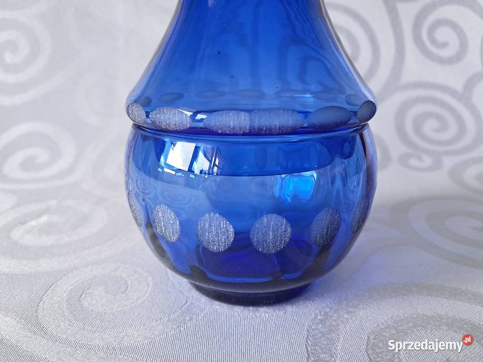 Bomboniera gruszka ze szkła kobaltowego vintage Strzelce Krajeńskie