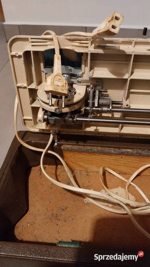 Maszyna do szycia Łucznik Predom 449