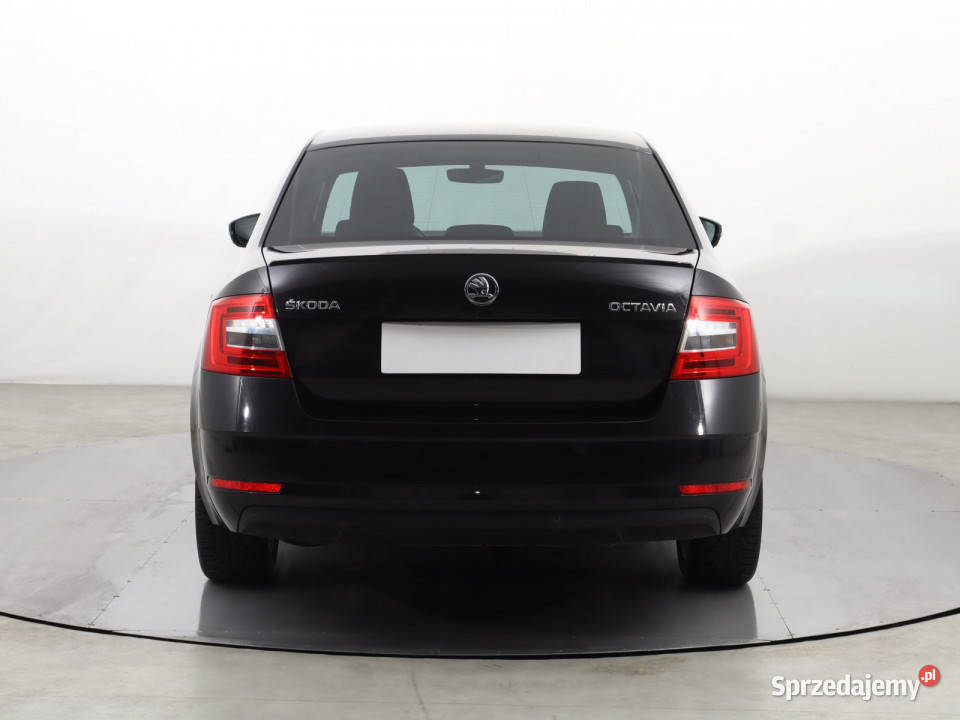 Skoda Octavia 15 TSI czarny Katowice