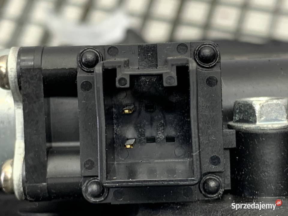 PODNOŚNIK SZYBY PRAWY PRZÓD MAZDA 2 DE Hatchback