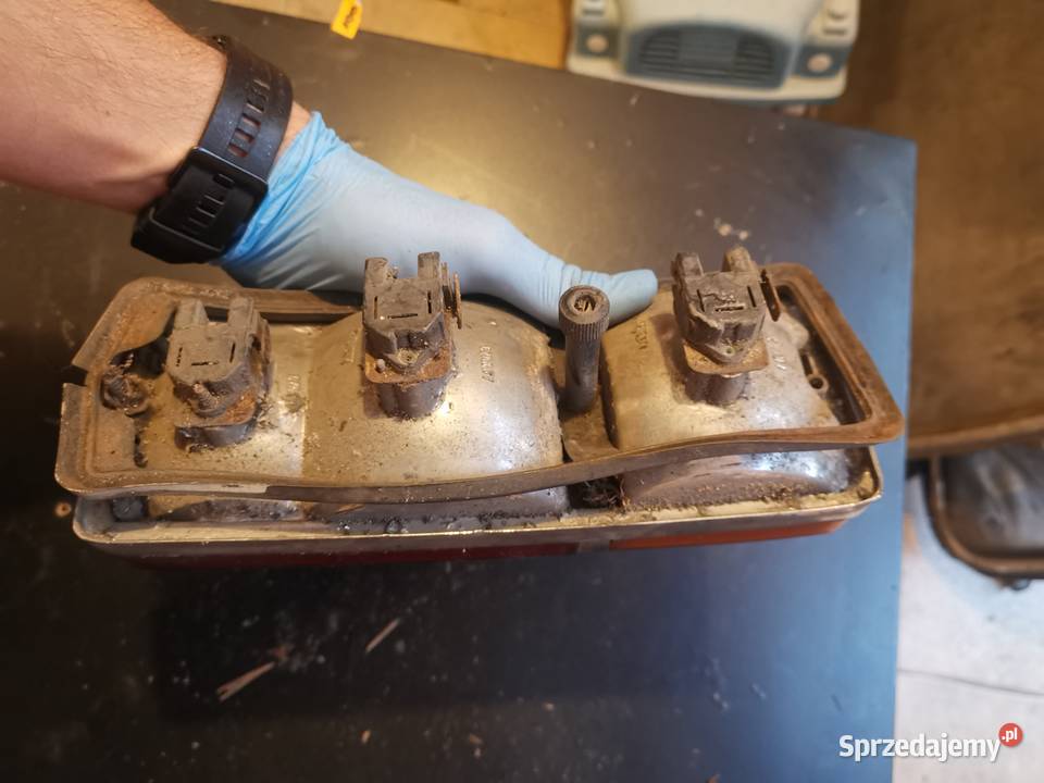 Lampy tylne FSO Fiat 125p pickup kombi Lampy tylne Szczecin