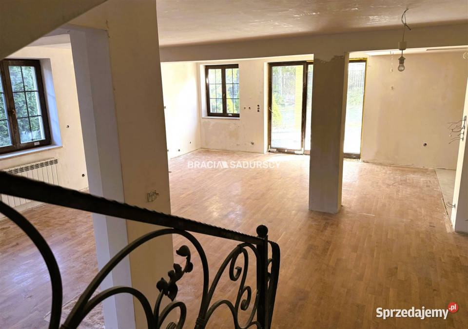 sprzedaży domu wolnostojącego 261m2 Kraków wolnostojący