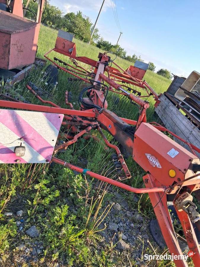 Zgrabiarka dwukaruzelowa Kuhn GA 6000 Kwaśniów Górny