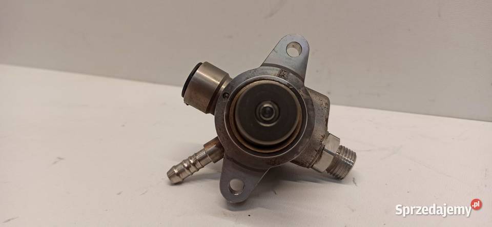 AUDI A1 82A POMPA PALIWA 04E127027M
