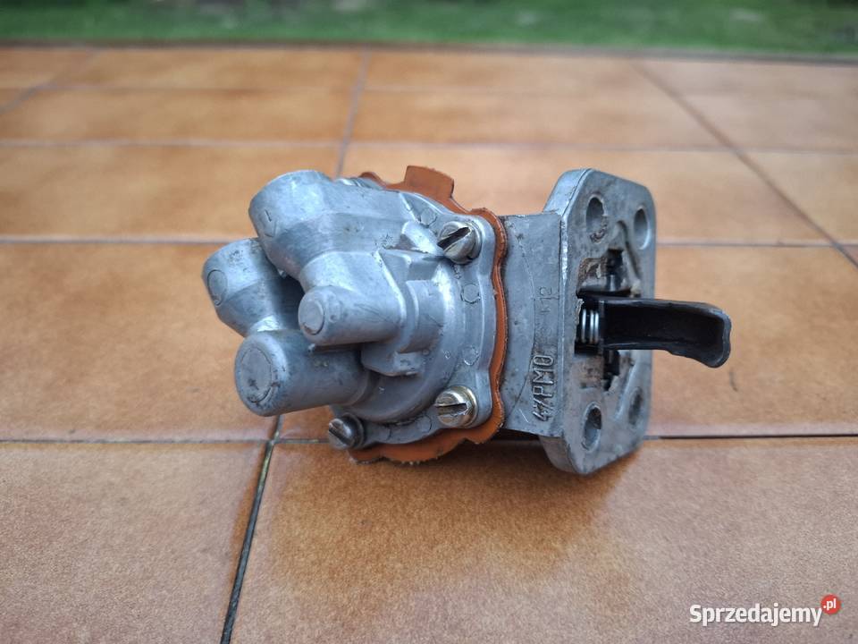 Pompka zasilająca MASSEY Ferguson MF 255 Ursus Lublin sprzedam
