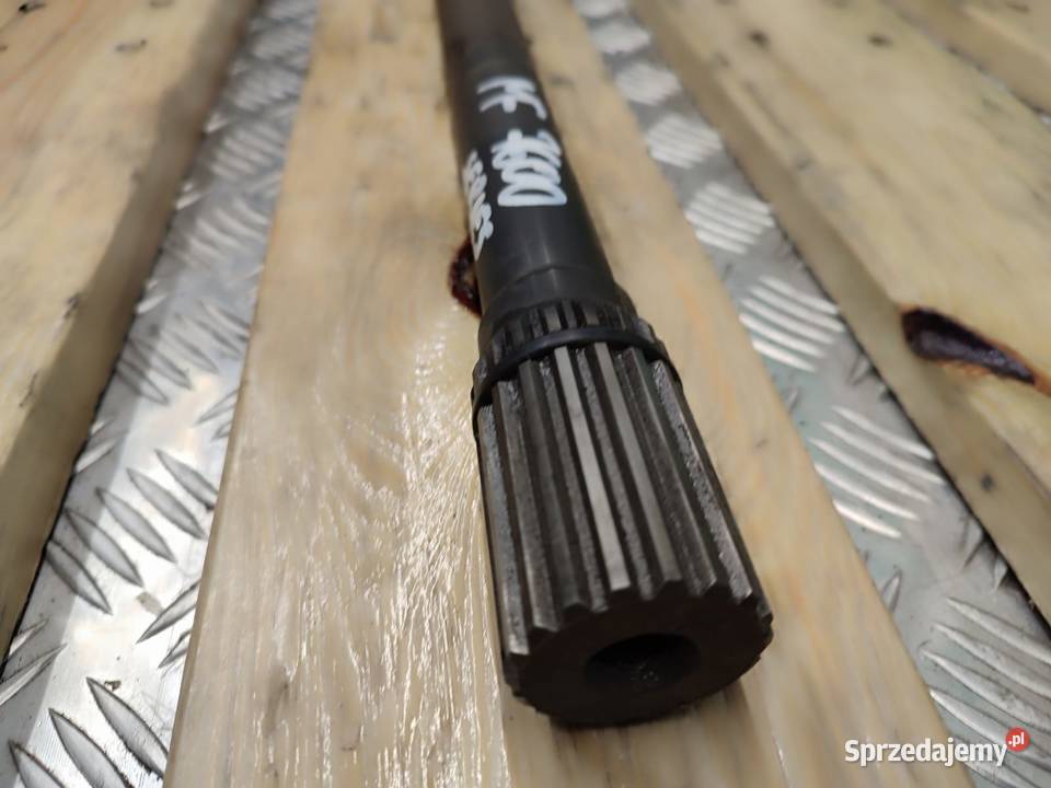 Wałek napędu skrzyni biegów Massey Ferguson 7600 Wilkowo sprzedam