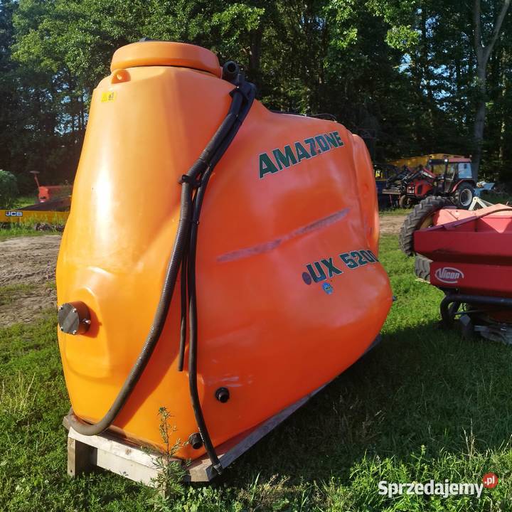 Zbiorniki do opryskiwacza Amazone UX 5200