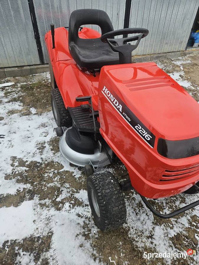 Traktorek Honda 2216 V Twin Kościelec