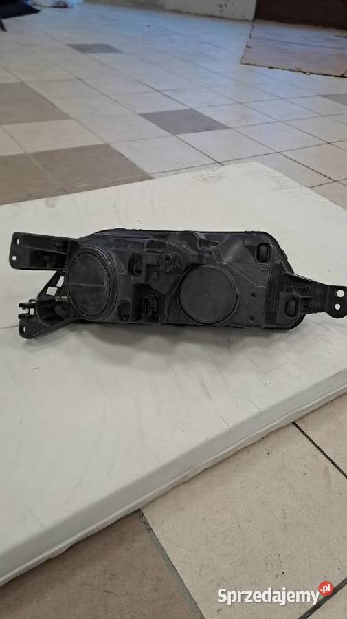 Lampa prawy przód citroen c4 picasso 1317 Lampy przednie Radomsko
