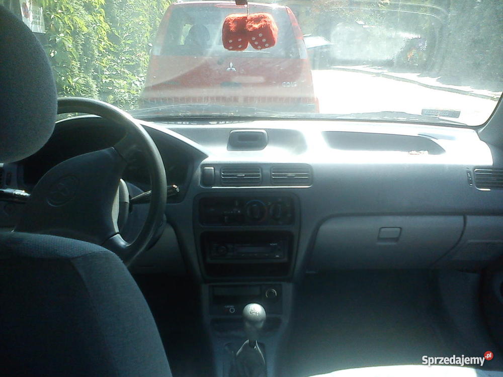 TOYOTA STARLET 14 XLi Warszawa