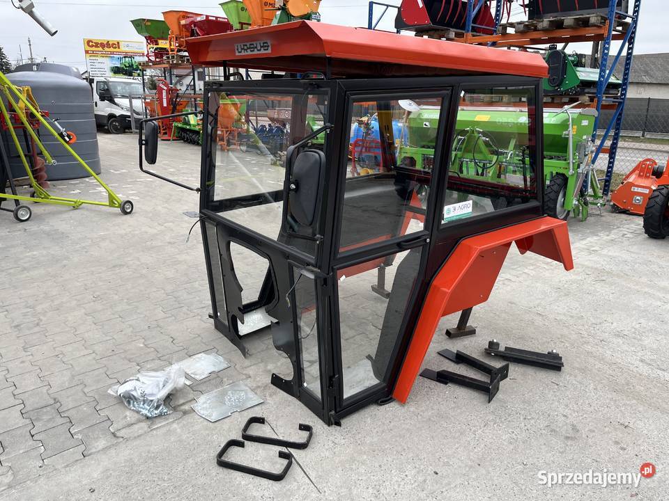 Kabina ciągnikowa Ursus C360C330 T25 MF Radziejów