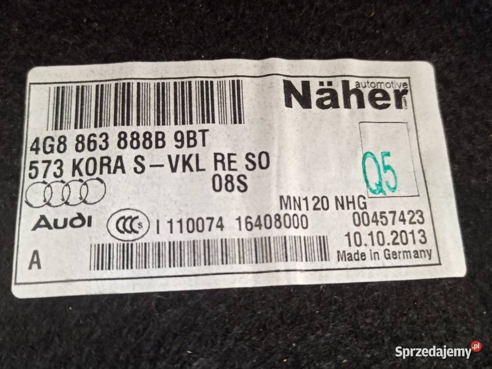 AUDI A7 4G BOCZEK BAGAŻNIKA PRAWY 4G8863888B
