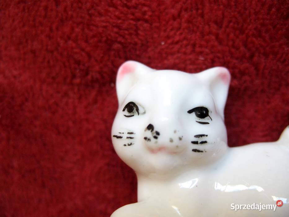 Kot malutki uroczy kotek Figurka porcelana 4 x 4 biały Siedlce