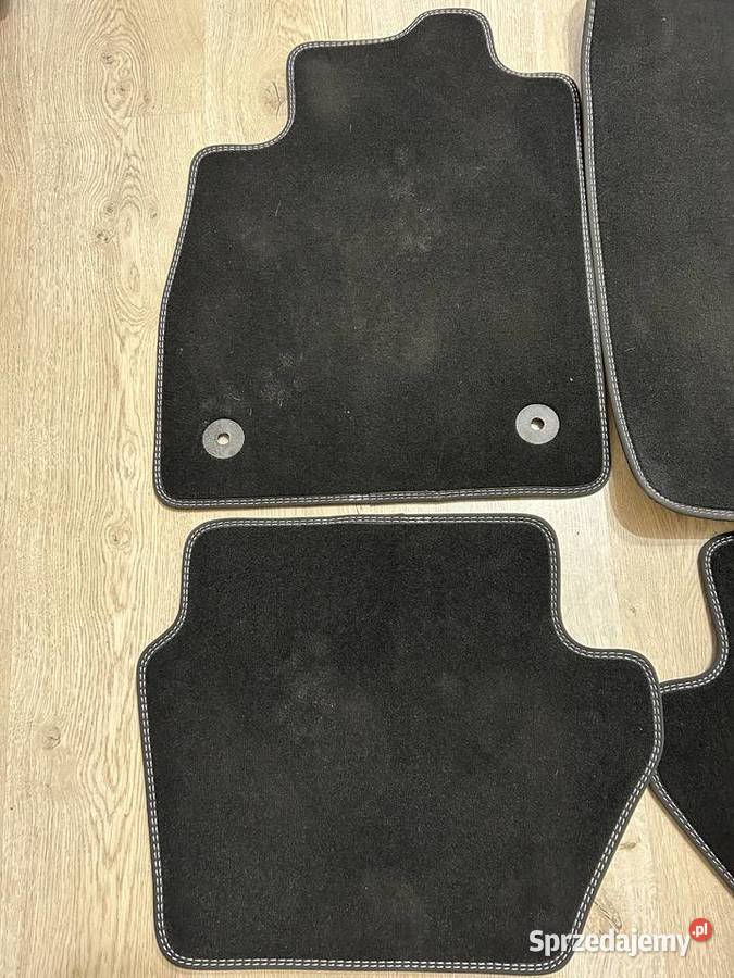 Dywaniki welurowe Ford Fiesta Warszawa sprzedam