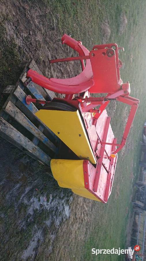 Kosiarka ratacyjna 135 z osłona Rolnictwo